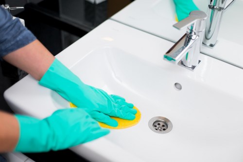 End of tenancy kitchen cleaning in Waterloo